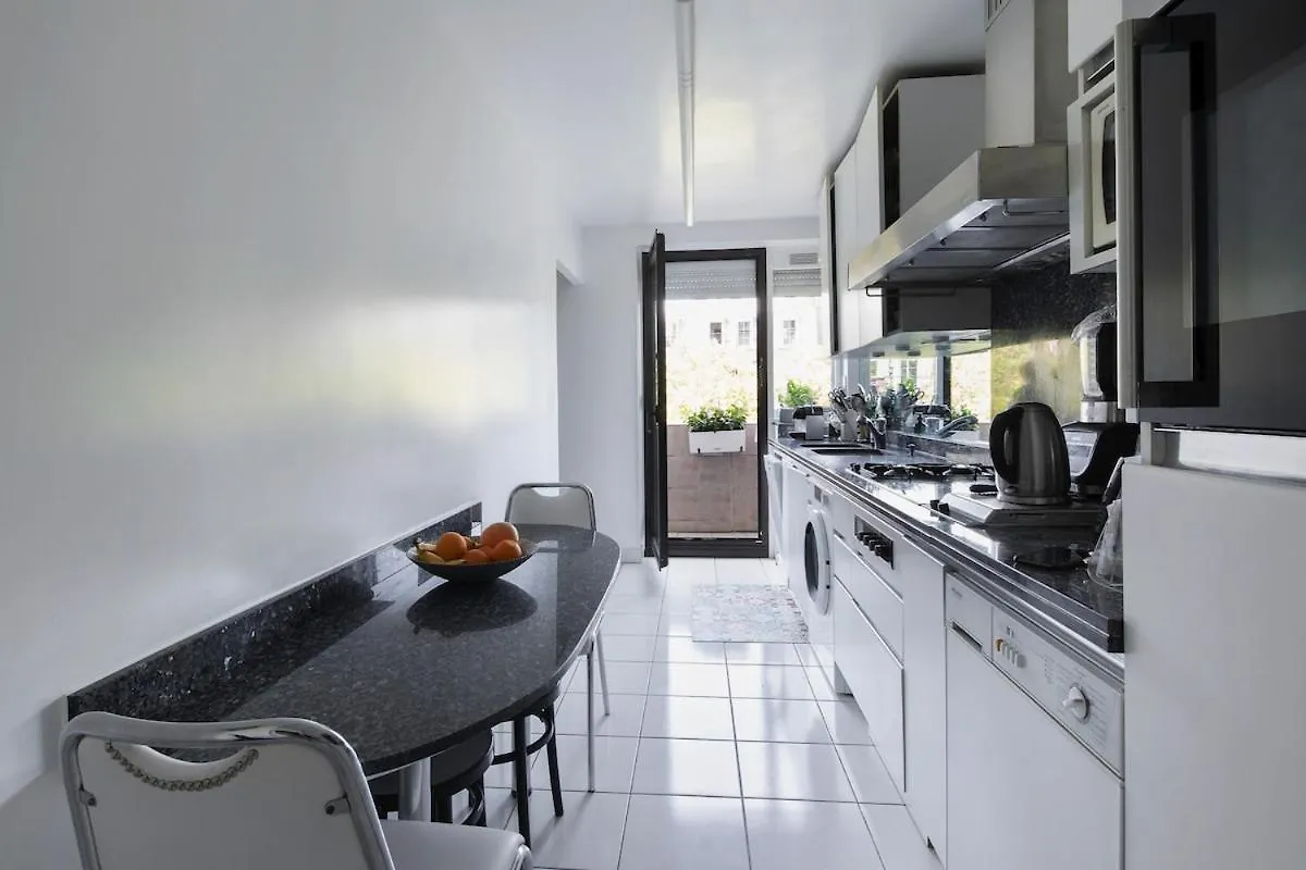 Charming 100M2 Apartment For 4 People Paris